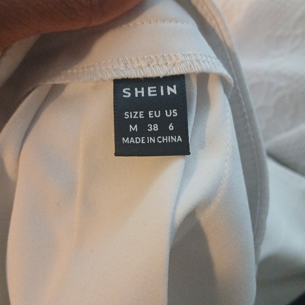 A White Skirt